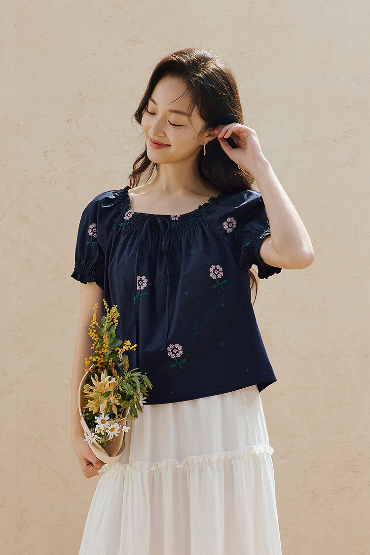 INMAN 100% Xinjiang Cotton French Square Neck Embroidered Shirt 2026 Summer Women's New Off-Shoulder Top Navy Blue S 2