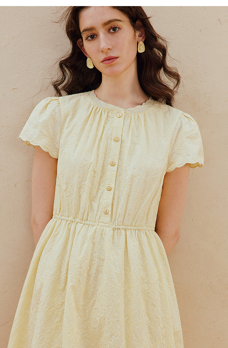 INMAN INMAN Floral Pattern Waist-Cinching Lace Dress, Summer 2026 New Style, Wavy Lace Trim Short-Sleeve Dress, Goose Yellow, Size L 9
