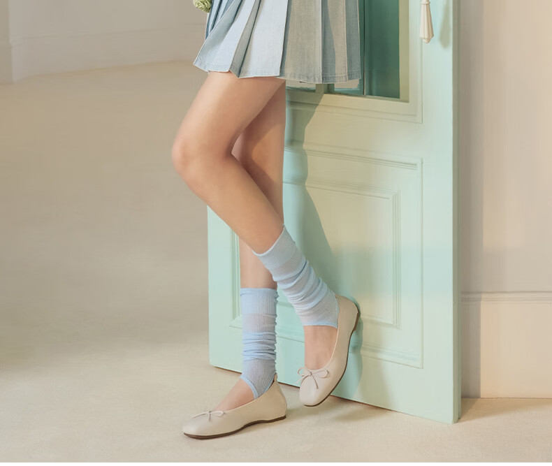 Tianmeiyi Hou Minghao Recommended Rainbow Gummy Soft Sole Shallow Ballet Mary Jane Shoes Women New Flat Shoes 11