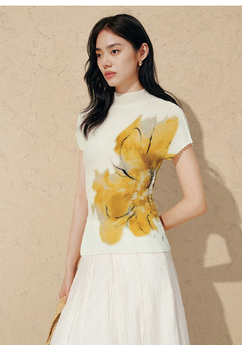 Peacebird Women's T-Shirt Miyake Style Pleated Soma Flower Short Sleeve Summer Elegant Half High Neck Slim Fit Top Black L 23