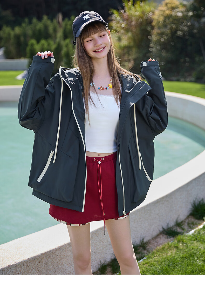 TonLion 2026 Spring New Women's Hooded Short Jacket Japanese Style Loose Design Sports Casual Jacket 11