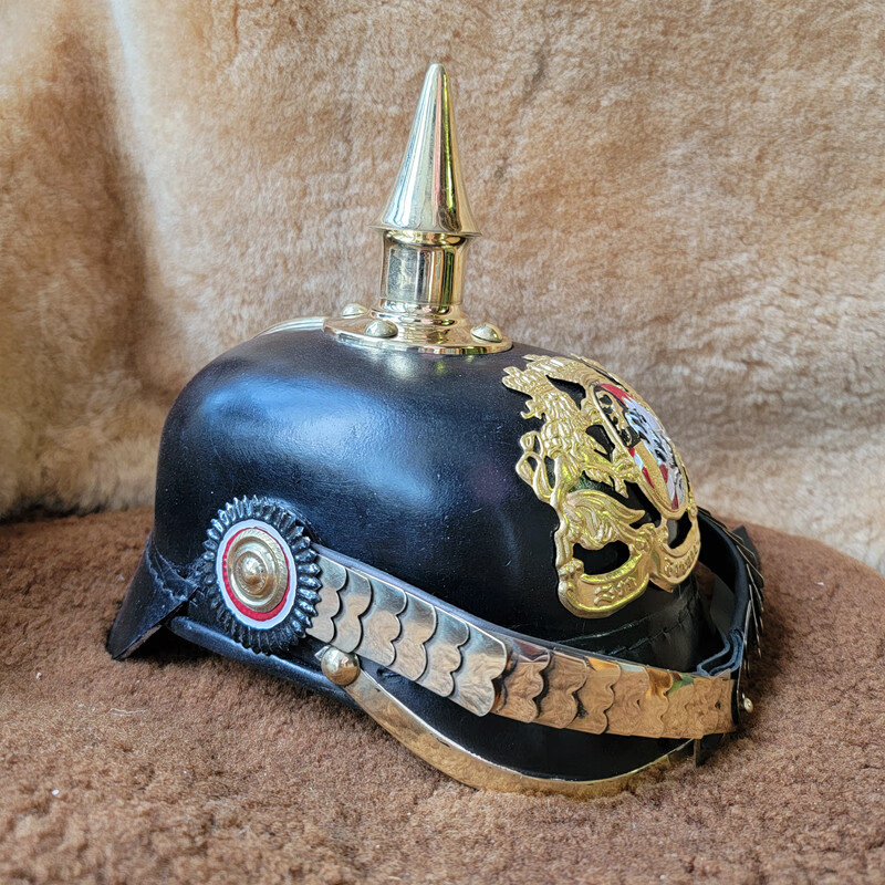 (现货速发)德国尖顶盔pielhaube一战普鲁士军盔复古牛皮头盔真人可穿