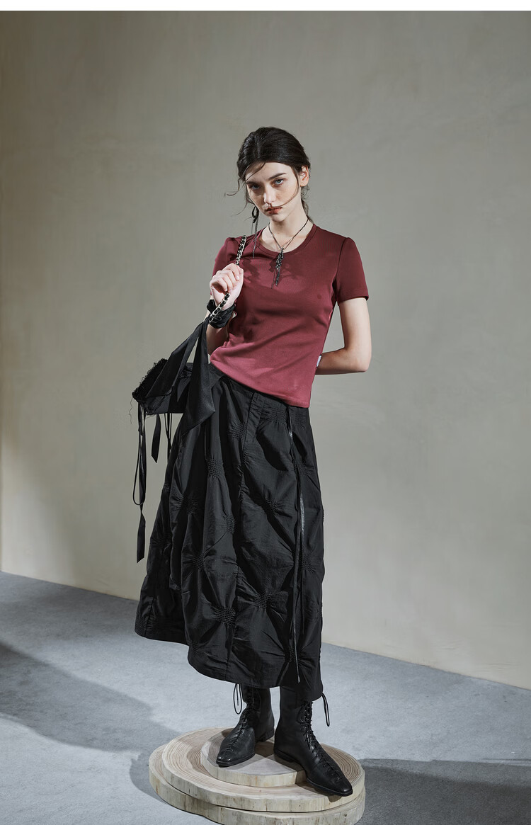 Rizhuo Original Design Women's 2026 Spring Elegant Draped A-Line Black Pleated Jacquard Skirt 10