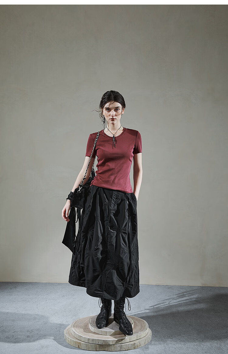 Rizhuo Original Design Women's 2026 Spring Elegant Draped A-Line Black Pleated Jacquard Skirt 15