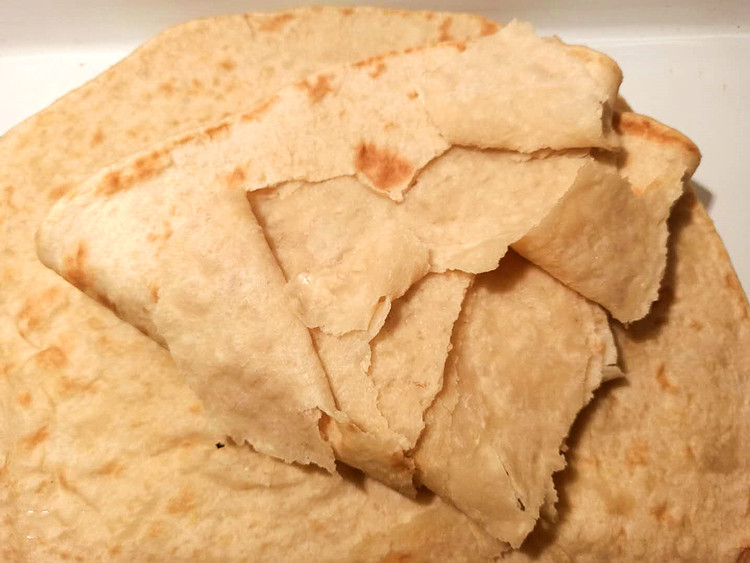 山东滨州无棣农家特产熟的家常烙饼死面饼烙油饼煎饼烧饼卷大葱吃