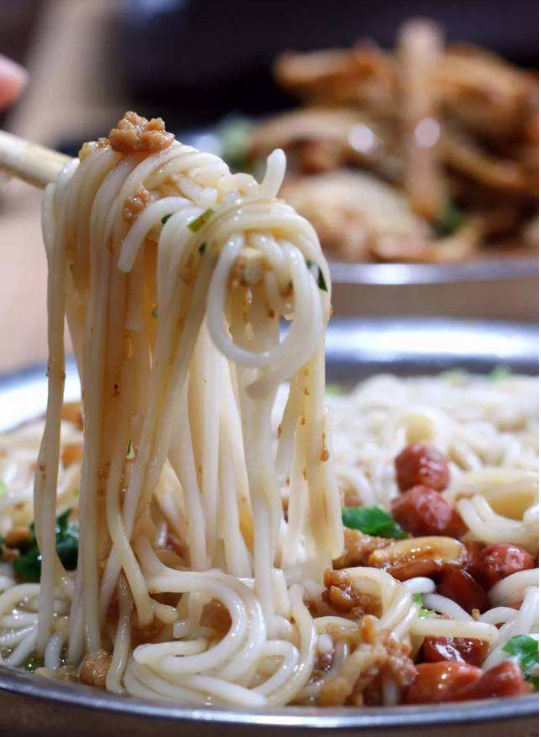 广西榨粉生榨米粉酸粉干榨粉干酸粉干面马山都安武