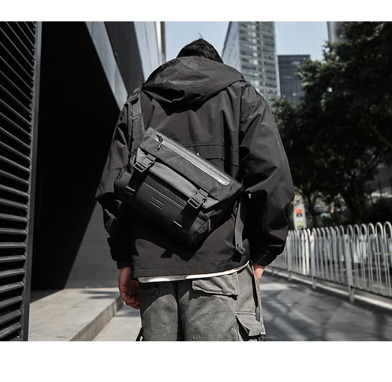 蒂雅公牛机能风邮差包男生单肩包多功能斜挎包日韩版学生潮流胸包休闲