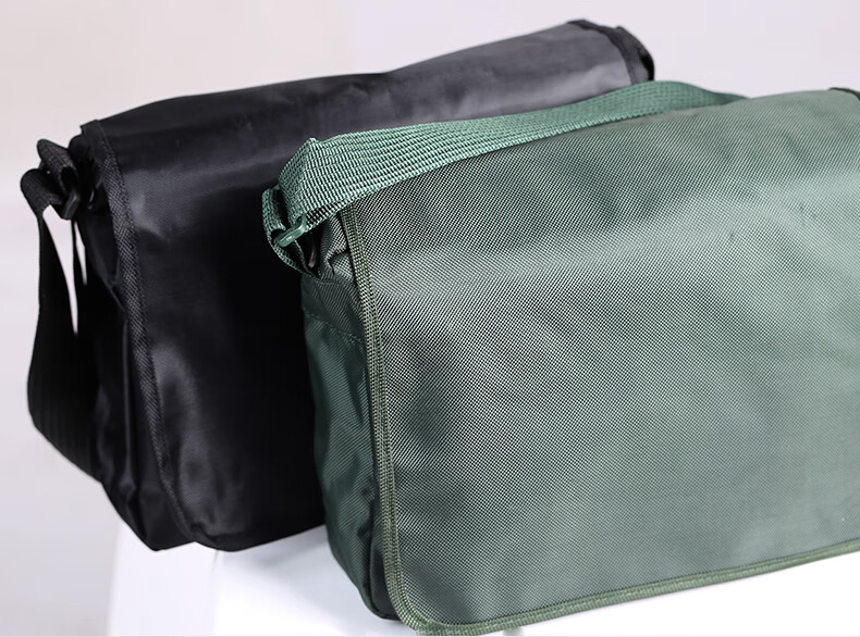 07挎包 bu队式斜挎包 户外战术旅行斜跨背包 黑色