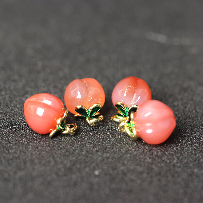 玛瑙桃子吊坠盐源玛瑙水蜜桃子吊坠挂坠锁骨项链精致首饰品手链挂件女