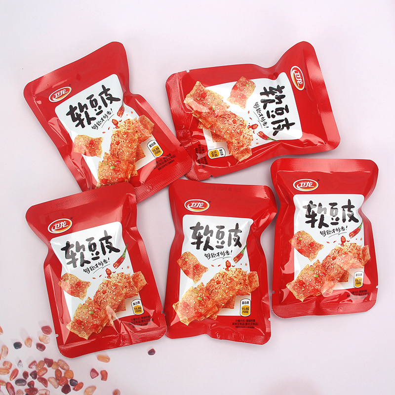 卫龙亲嘴软豆皮散称500g川香麻辣味手撕辣片小包装网红辣条小零食软