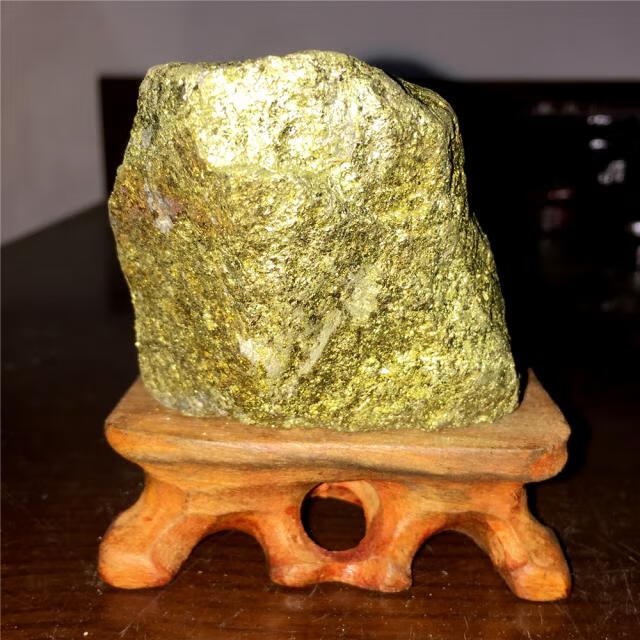 2022新款天然黄金矿石奇石观赏石头风水原石办公室客厅鱼缸摆件