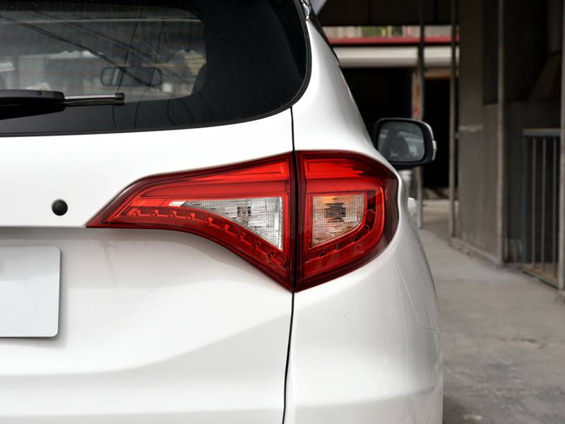 适用于比亚迪宋后尾灯壳总成宋新能源ev/dm尾灯左右后杠灯雾灯罩 副驾