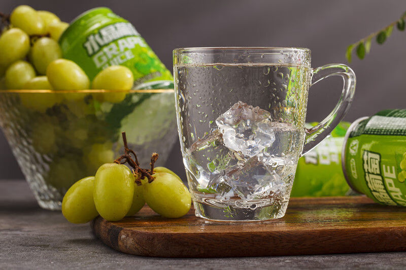 好喝的水晶葡萄饮料果肉果汁 好喝的水晶葡萄饮料办酒席宴席整箱24