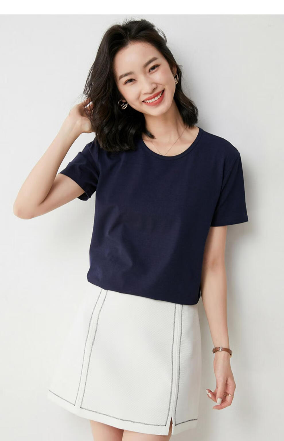 女士半袖莫代尔加肥加大女式t恤短袖圆领经典休闲色运动大号码舒适