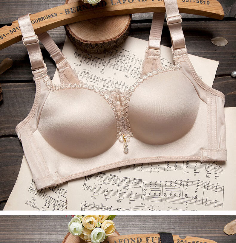 文胸8cm女生内衣平胸文胸女厚8小杯神器上托特厚9抹胸式内衣 黑色 70a