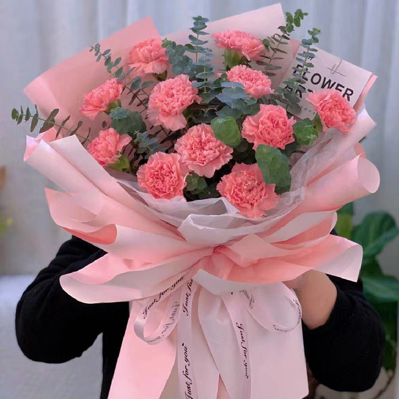 钰尚护士节康乃馨百合花束齐齐哈尔鲜花速递同城鸡西鹤岗花店配送妈妈