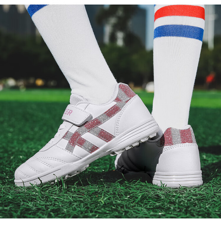 优衣依裤官方网儿童小学生足球鞋男童女童幼儿园男碎钉足球鞋小孩子