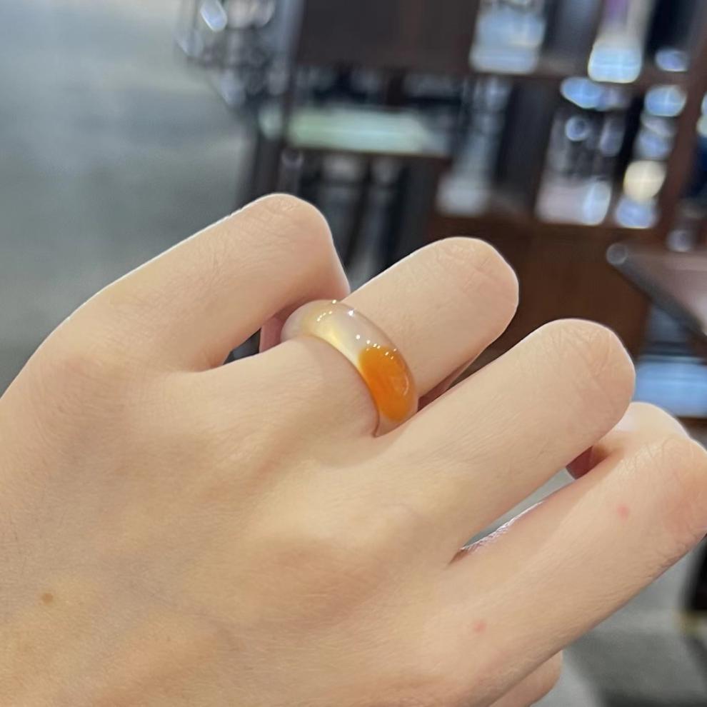 2022新品荔枝冻戒指玛瑙戒指指环扳指尾戒跑环俏色设计荔枝冻红素圈女