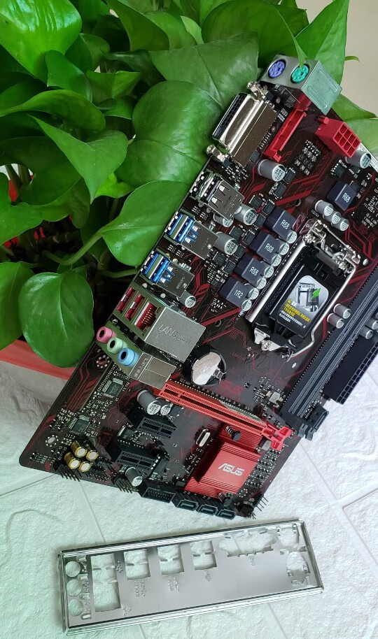 b150主板 /华硕b150m-v3 h110m b250 plus ddr4 1151针6789代 桔色