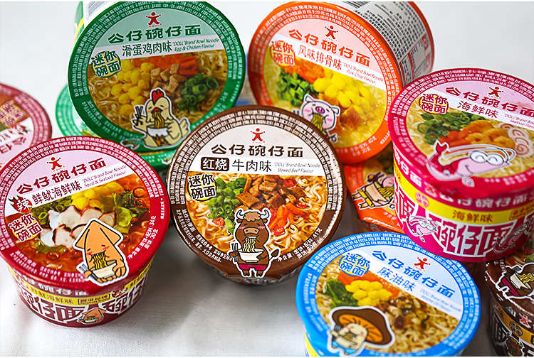 年货香港公仔面碗仔面迷你方便面小碗即食充饥泡面速食杯面多口味整箱