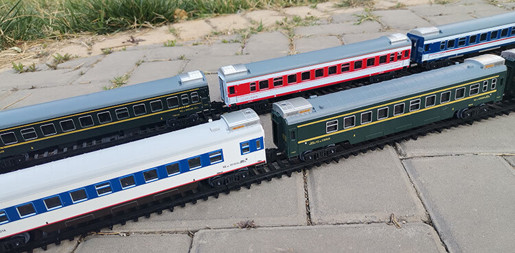 【京闪配送】1435火车模型奋发仿真电动轨道高铁东风模型儿童绿皮火车