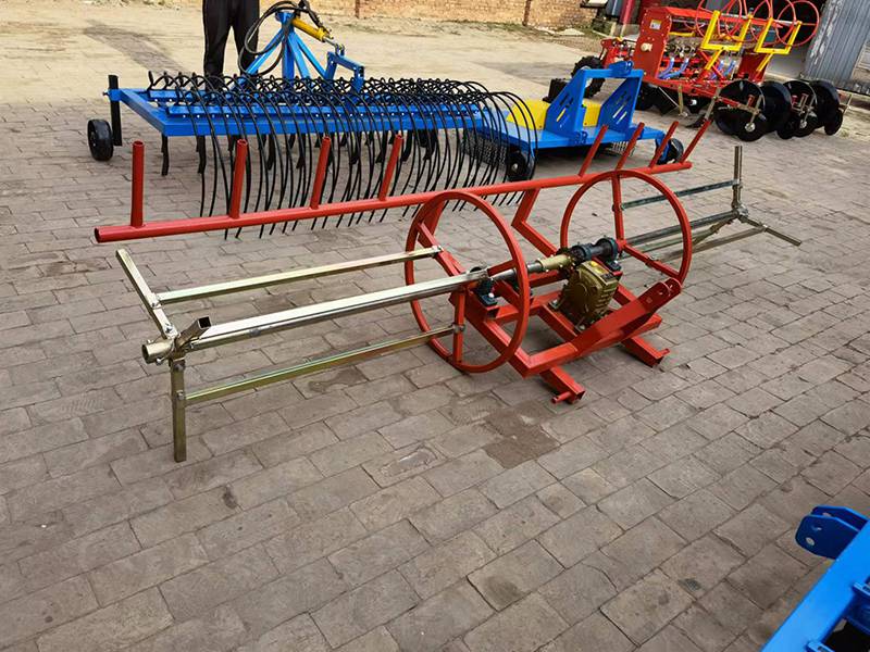 滴灌带回收机农用拖拉机带滴灌带卷收机浇地水管缠管机卷管收管机 可