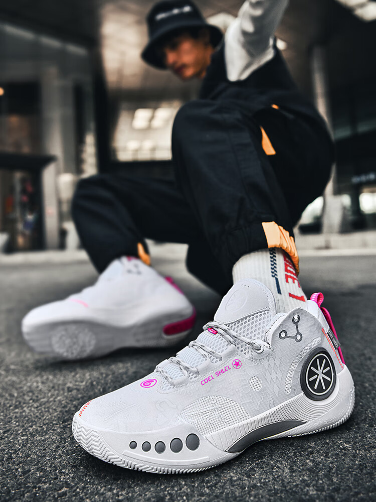 篮球鞋男全城9棉花糖防滑网面透气音速学生幻影3实战减震 全城9黑白