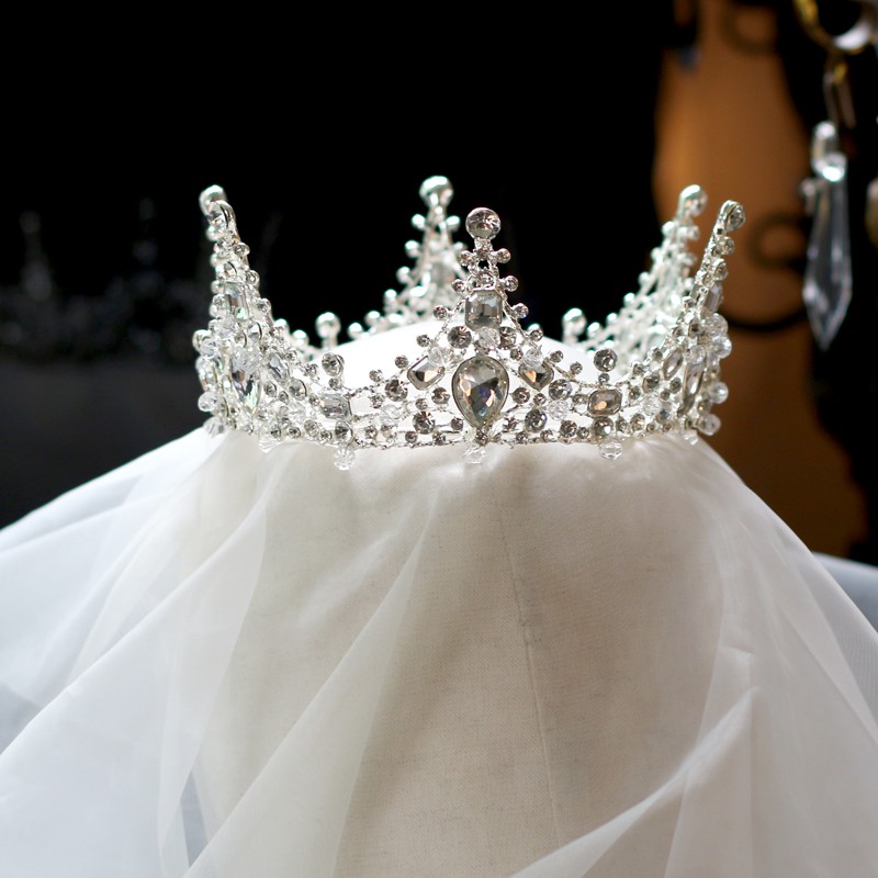 头饰皇冠头饰女十八岁生日头冠成年礼网红大气公主结婚婚纱新娘王冠