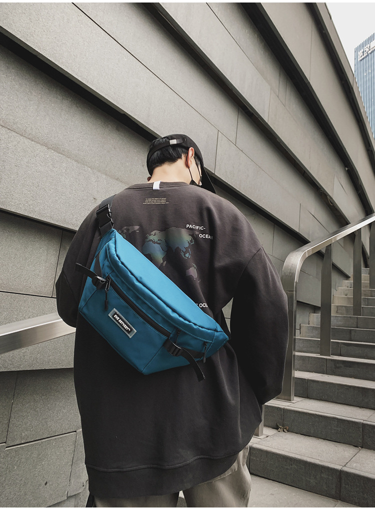 户外潮牌胸包男腰包新款韩版ins风运动风时尚单肩包斜挎包黑色