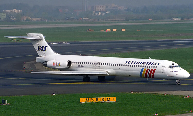 麦道md81航空飞机模型1:500民航客机北欧航空合金飞机航模玩具摆设 模