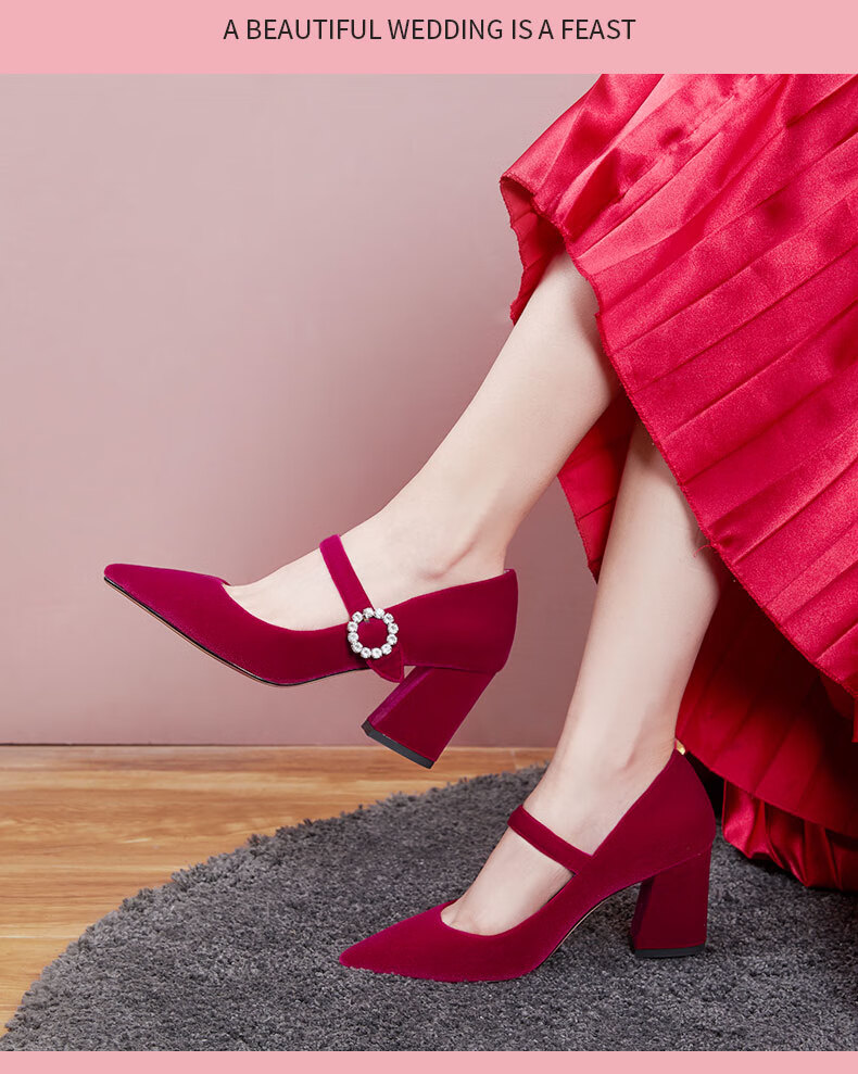 65伊登朗69轻奢高端酒红色婚鞋2021年秋季女粗跟高跟一字扣红鞋