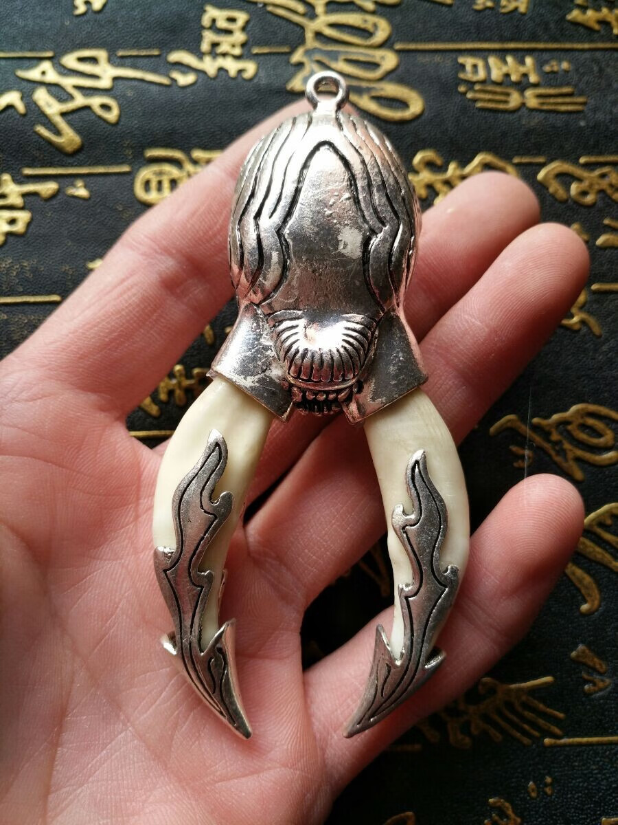 高档品质{中秋节礼物}西藏内蒙狼牙吊坠925银牙套包真黑狗牙宝宝压惊