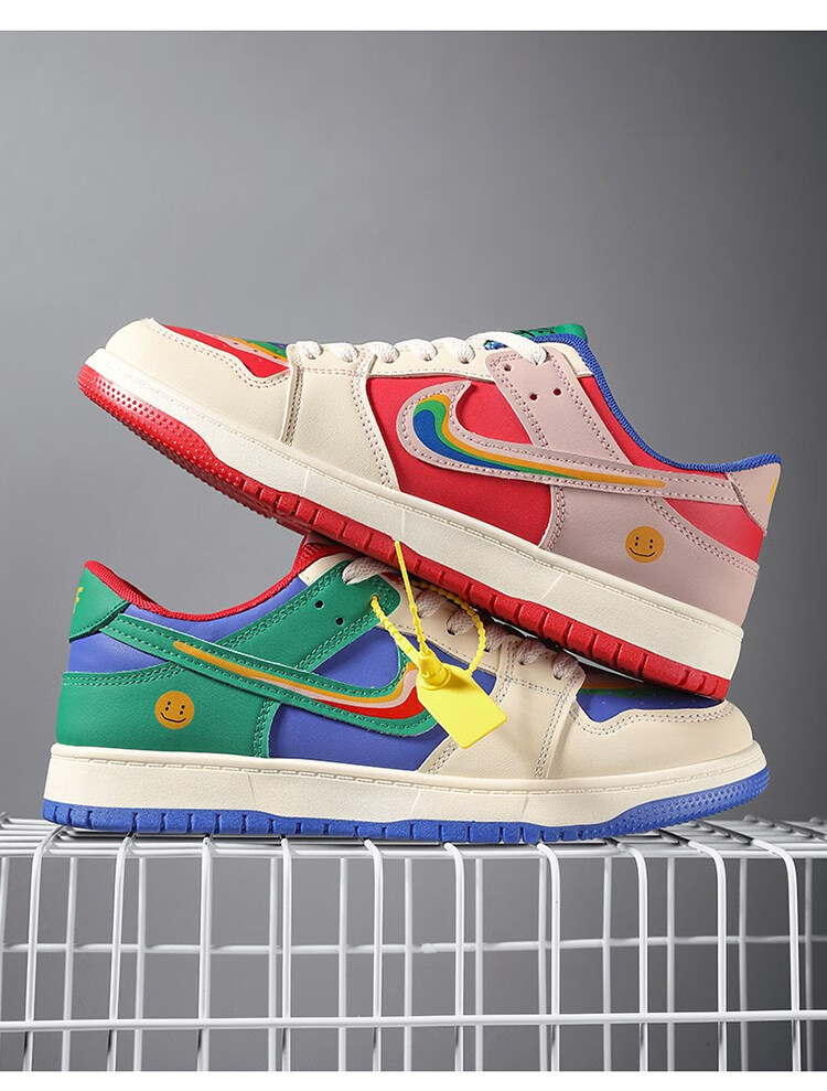 夏季情侣鞋子2022低帮aj板鞋双色鸳鸯鞋男网红ins超火运动潮聫名