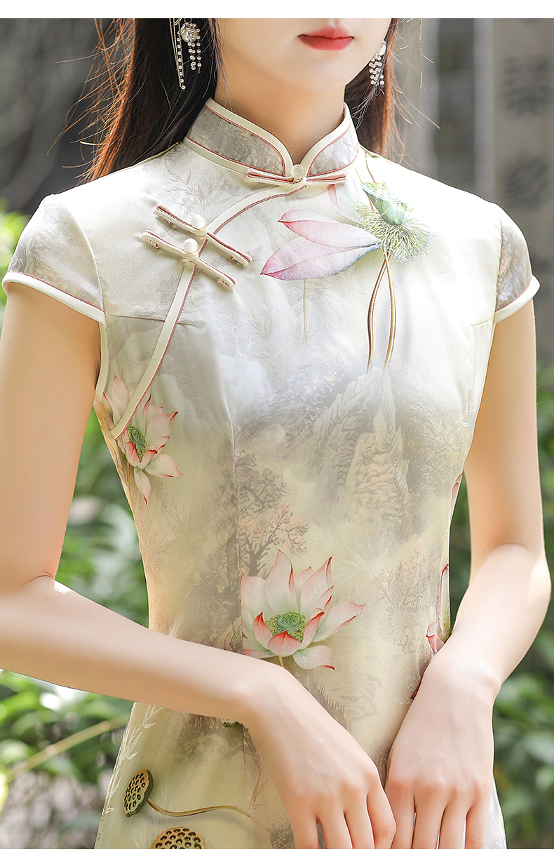 旗袍2022年新款品牌年轻丝绸提花大码小个子大花春秋润恬z10308蓝白花