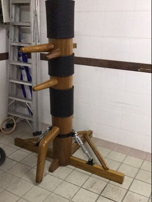 咏春拳木人桩避震弹簧减震叶问桩落地三角武术桩一体实木定制印尼