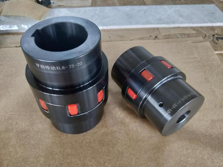 梅花xl星型联轴器伺服电机弹性l型大扭矩四爪联连轴器45钢订定制 xl0