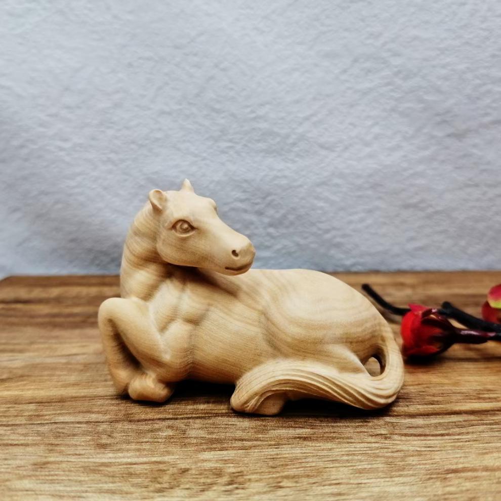 倍喜欢 小叶黄杨木雕工艺品小马驹手把玩件实木生肖动物挂件根雕卧马