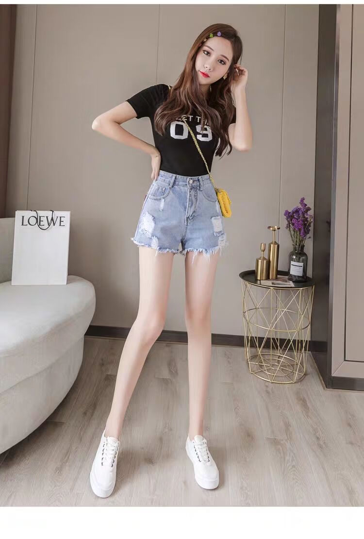 ル杜宾琼斯春上新浅色牛仔短裤女高腰2021夏季新款韩版字宽松破洞毛边