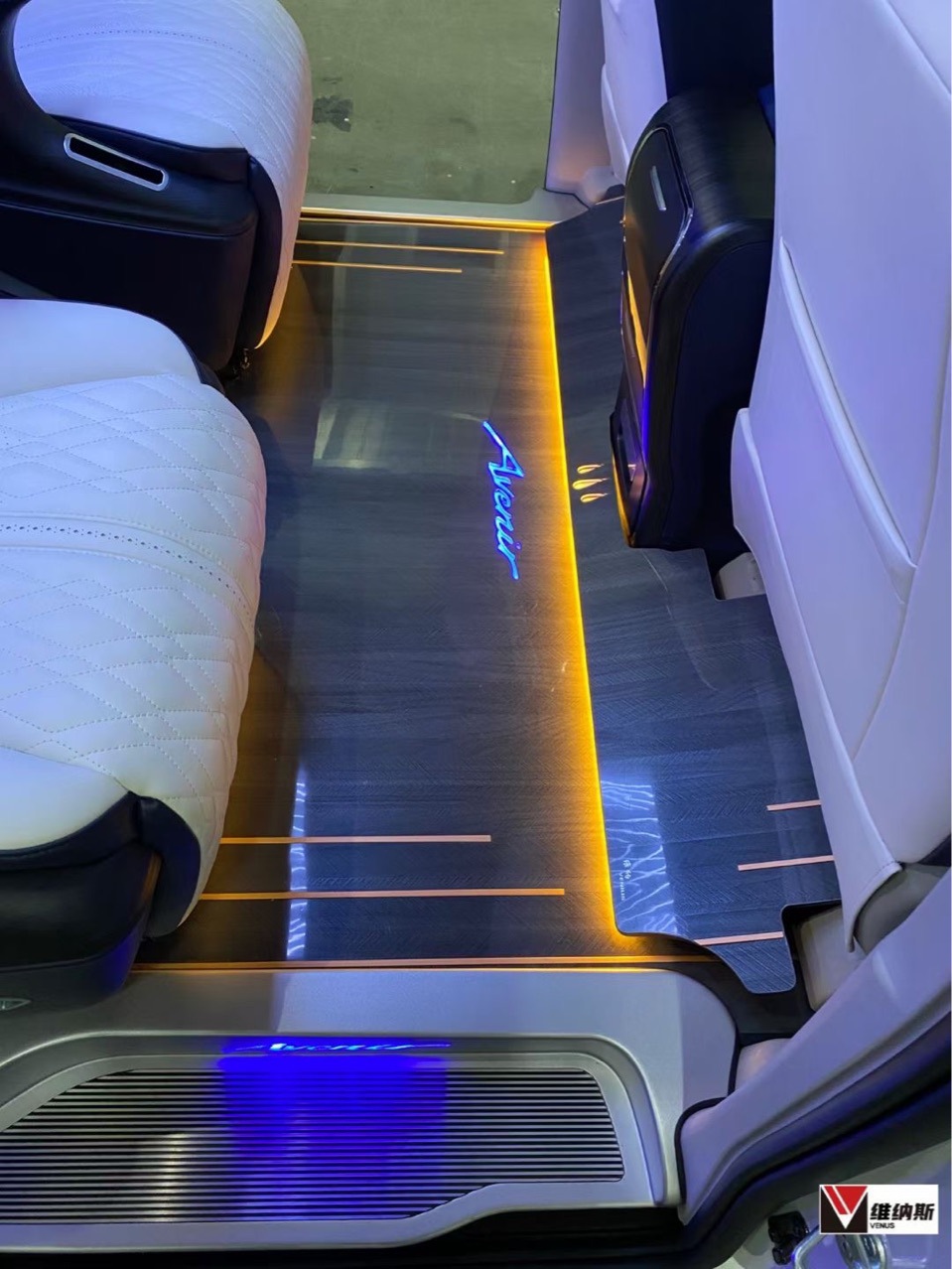 适用于gl8木地板脚垫652t木地板es653tgl8印花木地板商务车木地板改装