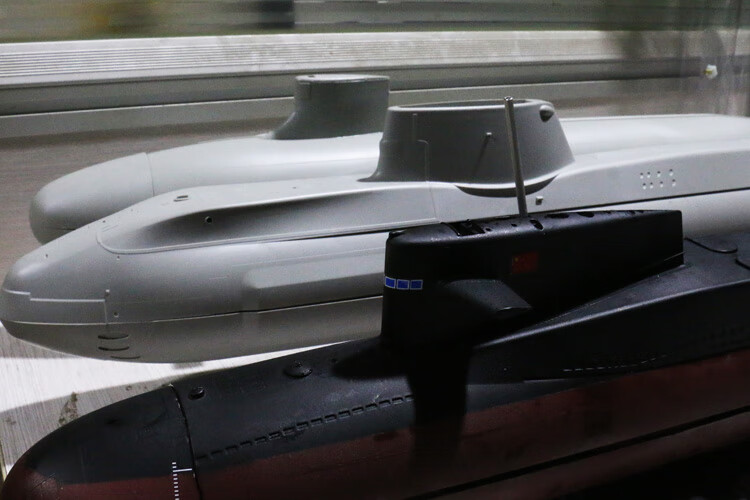 钓鱼遥控潜水艇带摄像头rc遥控潜艇 潜水艇模型 1/144静改动 定制密封