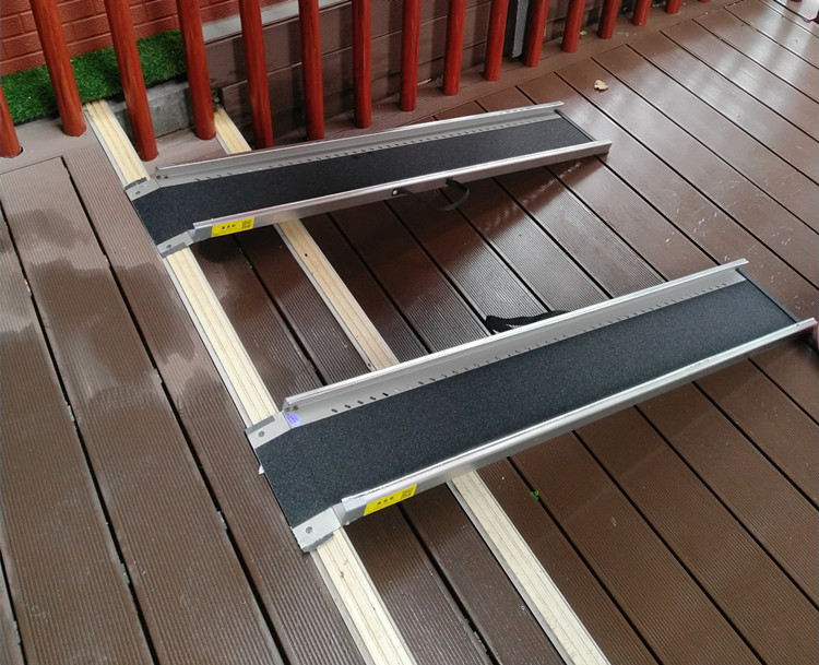 台阶斜坡板摩托车轮椅电动车上车楼梯装车神器无障碍坡道板便携式 1.