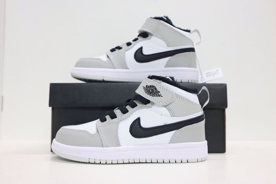 aj儿童鞋男女童新款加绒加厚魔术贴高帮板鞋篮球鞋帅气运动鞋潮 黑金