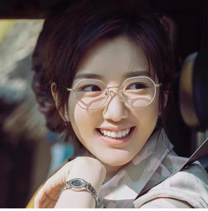 【精品好货】埃博拉前线毛晓彤同款眼镜多边形金属框防蓝光眼镜架女潮