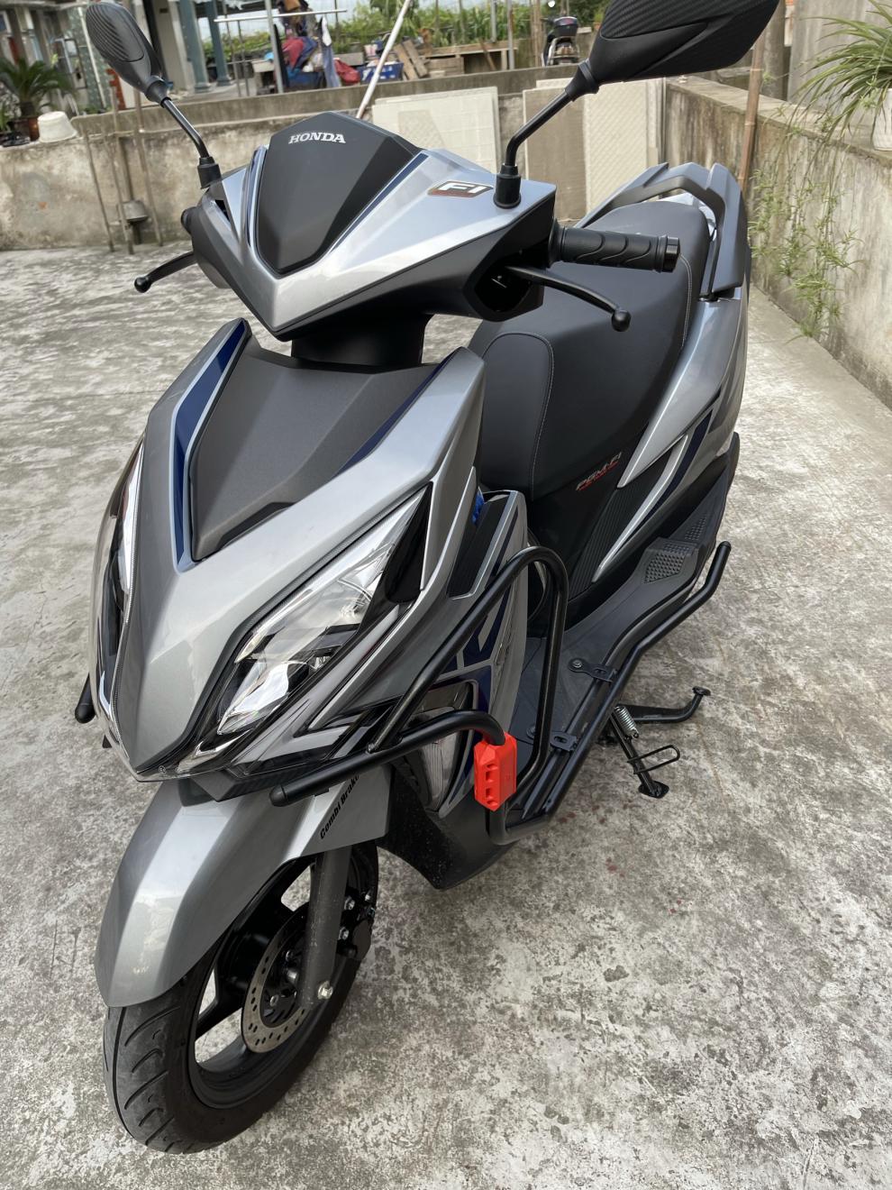 适用于大洲本田裂行125保险杠改装护杠防摔全包围rx125保当季 黑色前