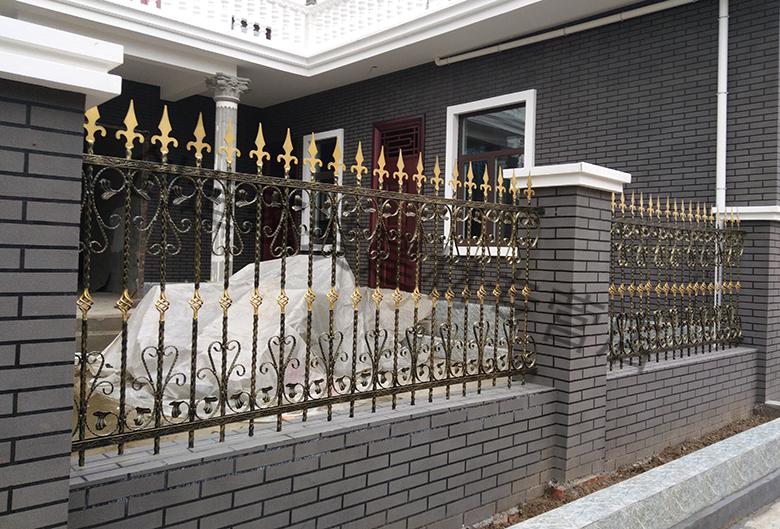 定制铁艺配件大门装饰铁花铁艺栏杆装饰花楼梯扁铁弯花护栏围栏装饰