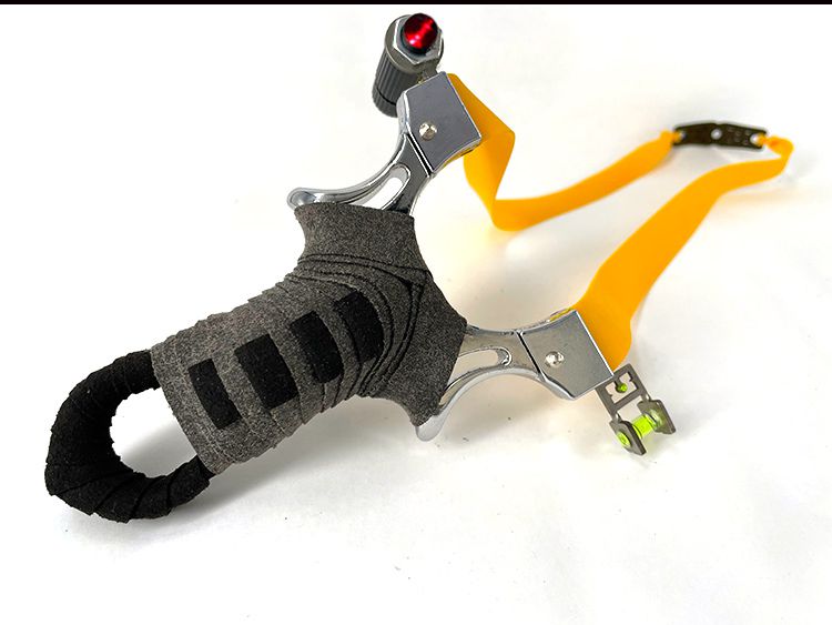 弹弓抢弹弓成人扁皮男高精度大全传统强力激光架瞄准器弹工 激光猎人