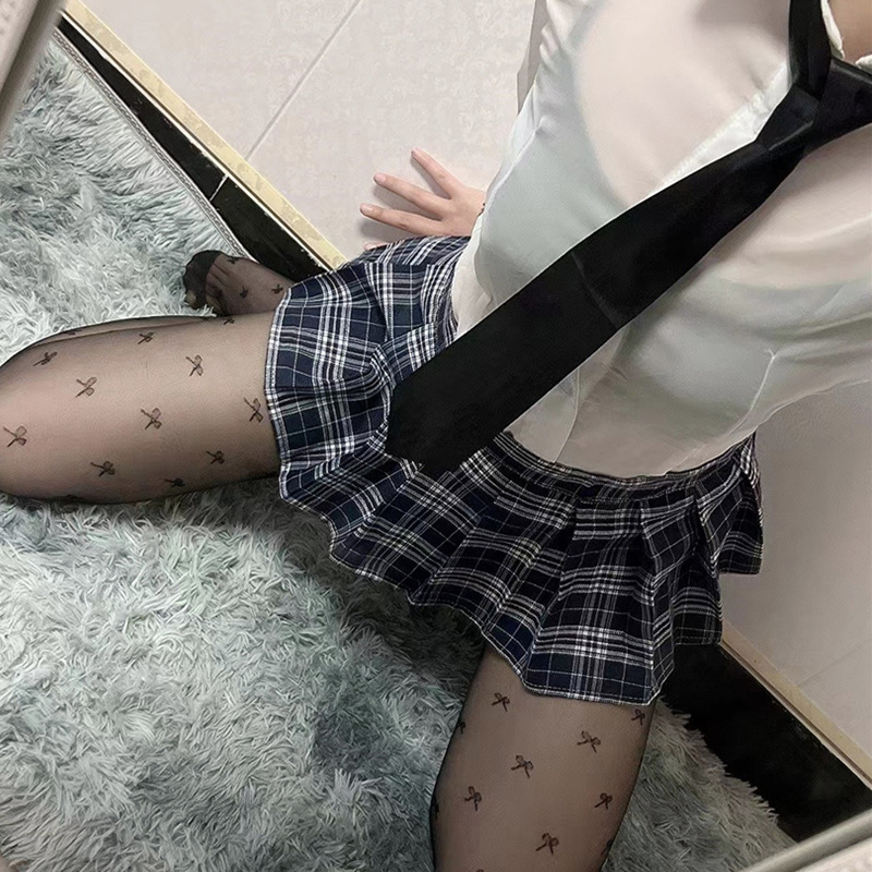 暖色鹿 情qu内衣-自拍情q内衣学生透明衬衫短裙少女甜美清纯z服y惑