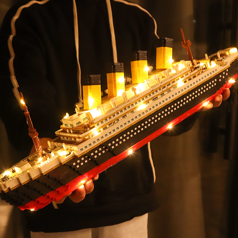 六一儿童节礼物情人节生日送女友泰坦尼克号沉船模型男孩子拼装玩具