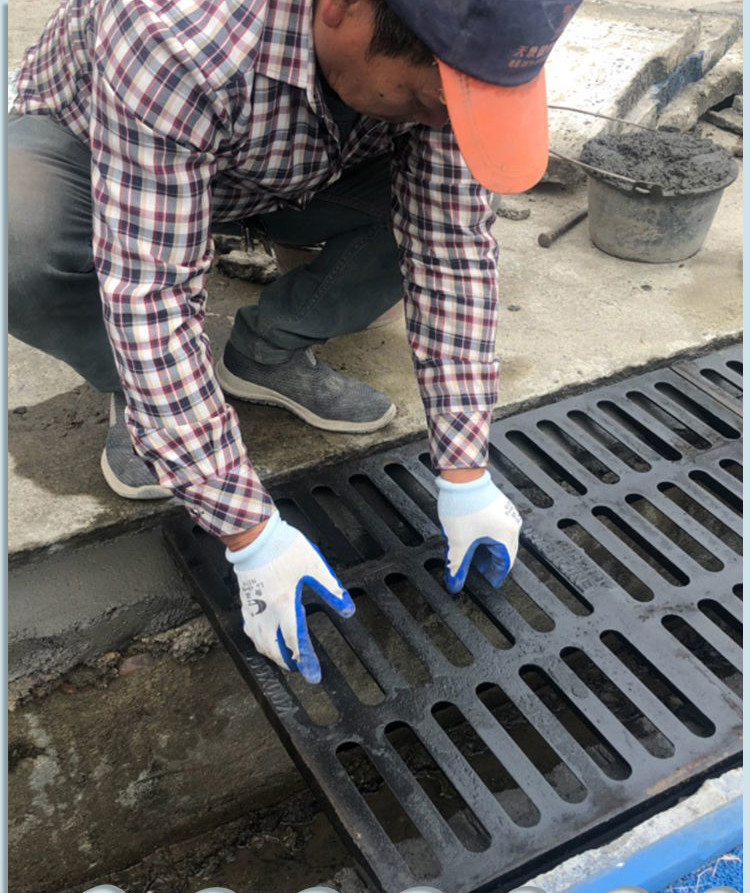 球墨铸铁排水沟盖板地沟水沟公路下水道铁格栅雨水篦子重型沟盖板 450