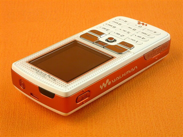 经典ericsson索尼爱立信w800c学生老人按键直板音乐手机桔色官方标配